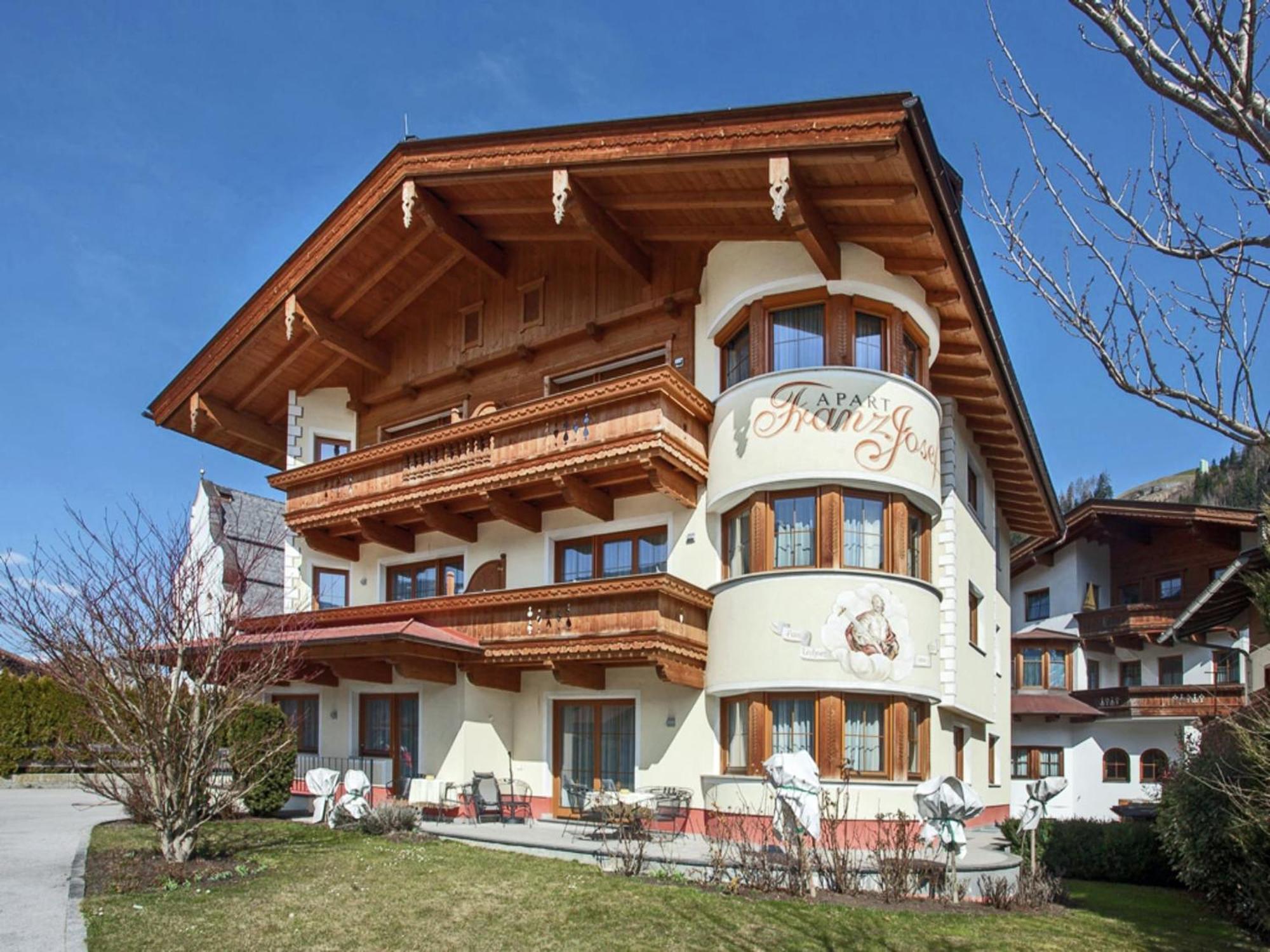Attractive Holiday Home In Kaltenbach On The Ski Slope Stumm Exterior photo